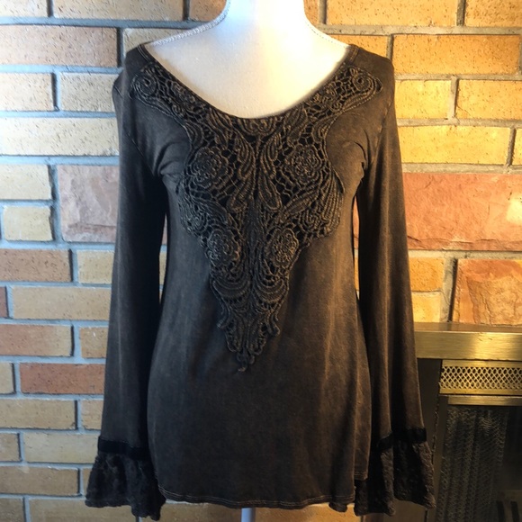T Party Fashion Tops - Lace Bell sleeve embroidered top